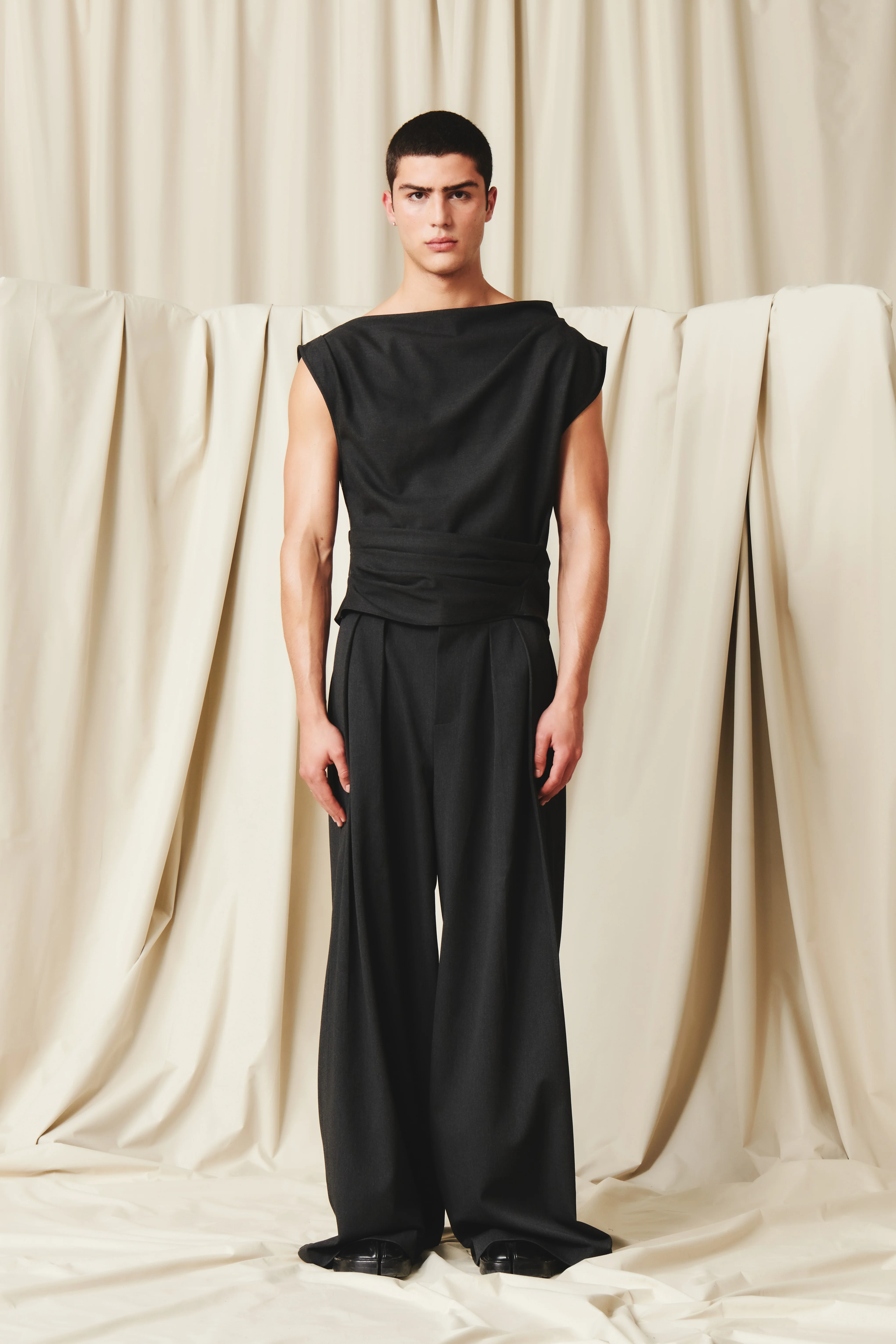 Eros Pants Charcoal - Image 7