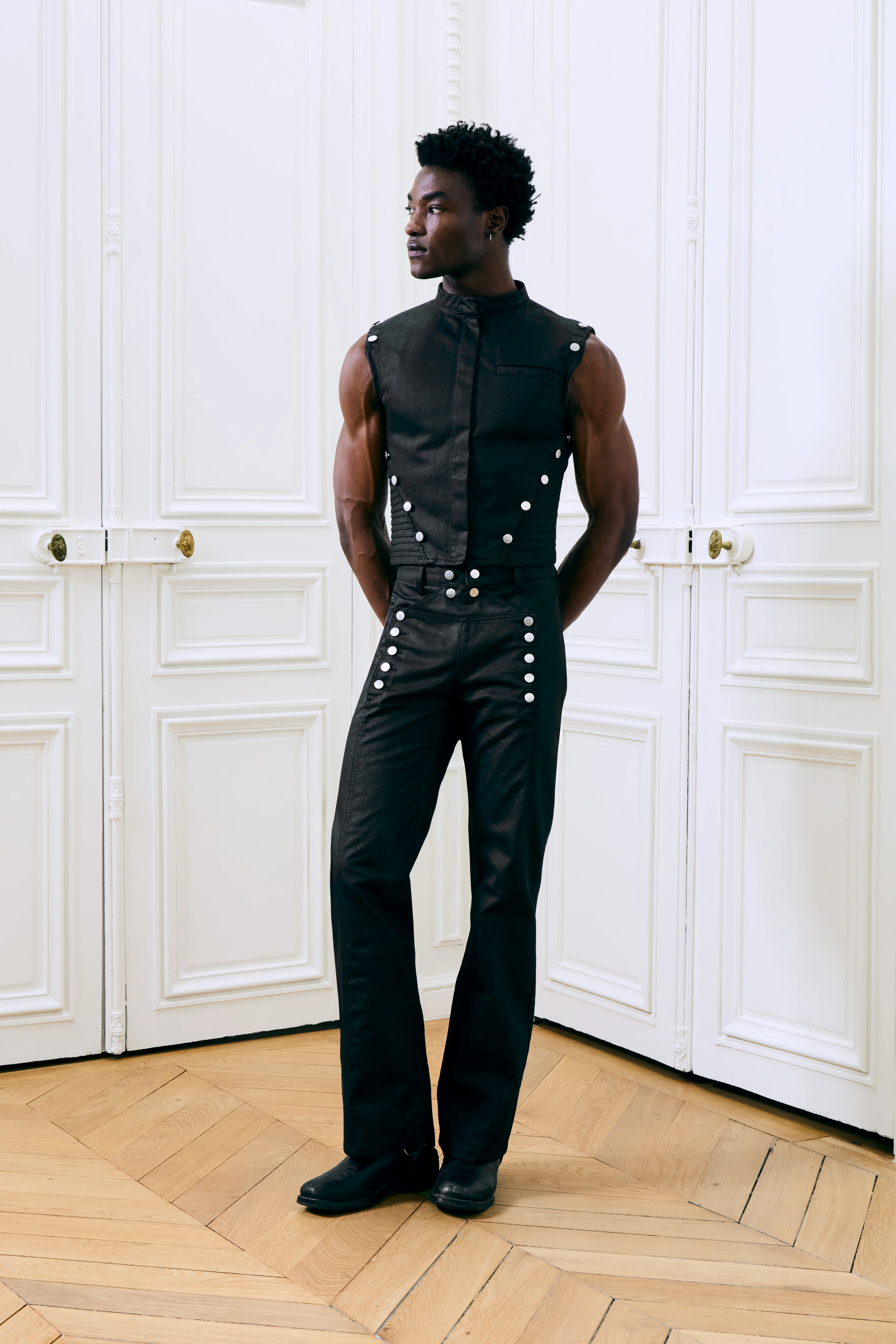 Gabriel Sleeveless Denim Vest Black - Image 3