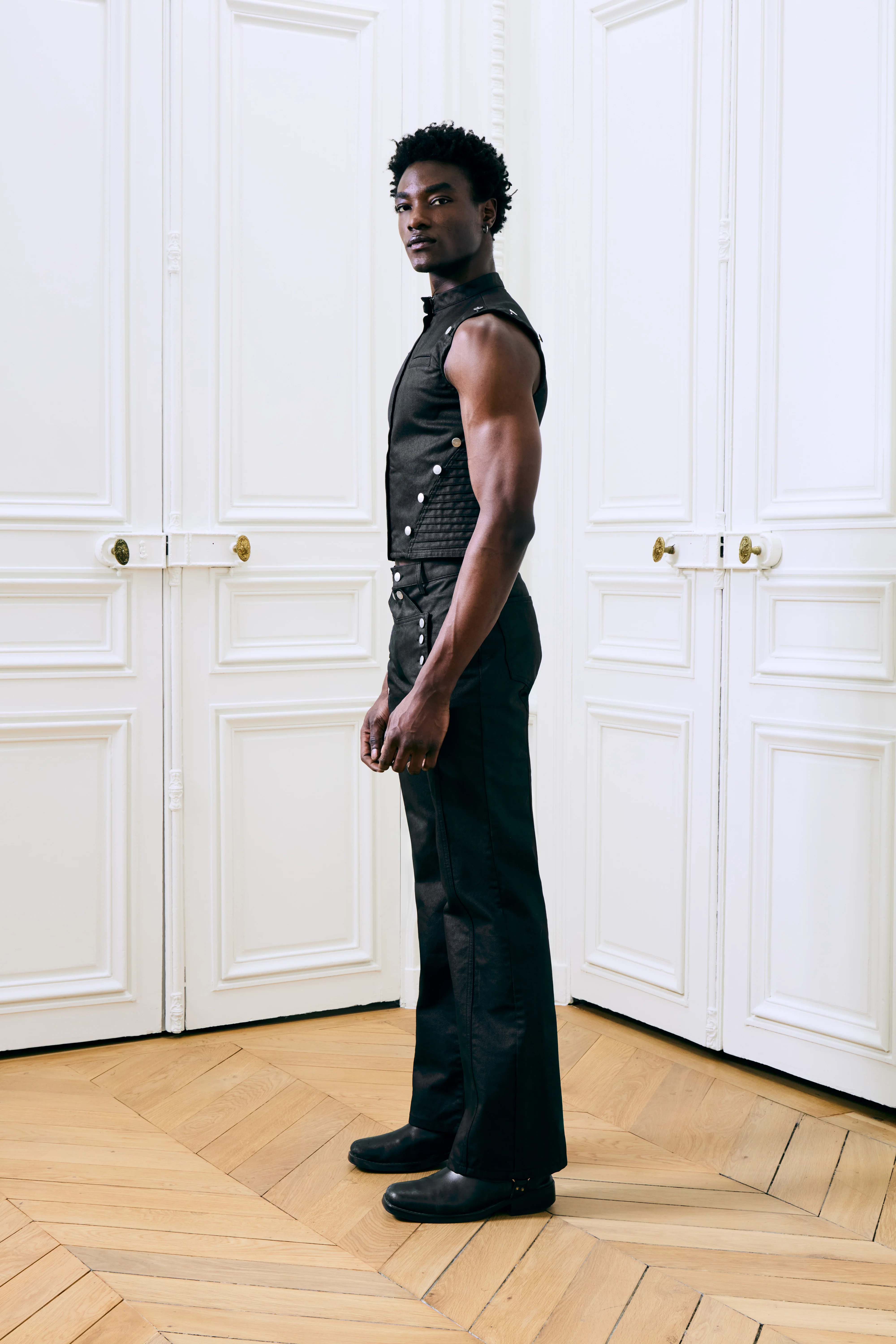 Gabriel Sleeveless Denim Vest Black - Image 4