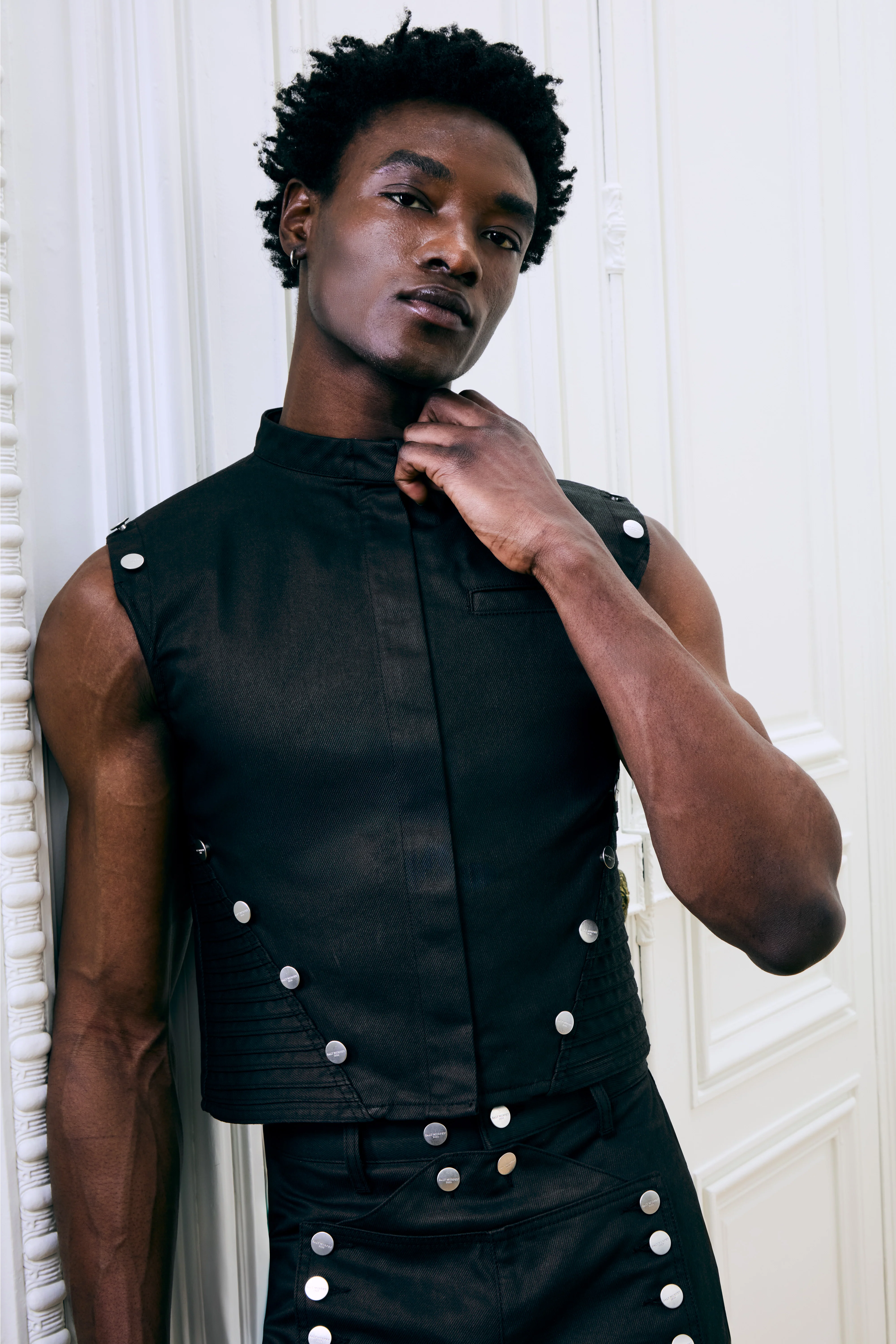 Gabriel Sleeveless Denim Vest Black - Image 7