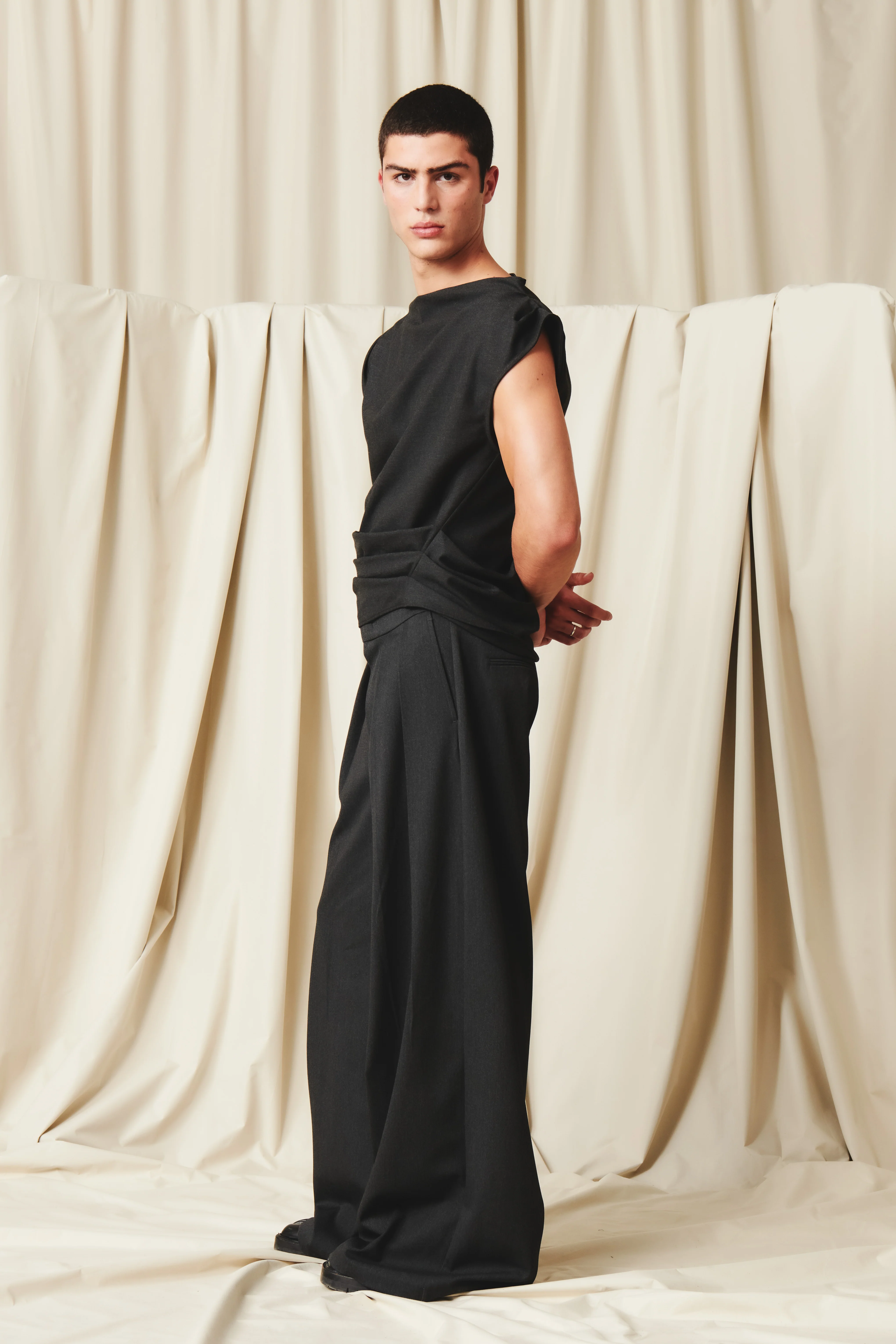 Eros Pants Charcoal - Image 9