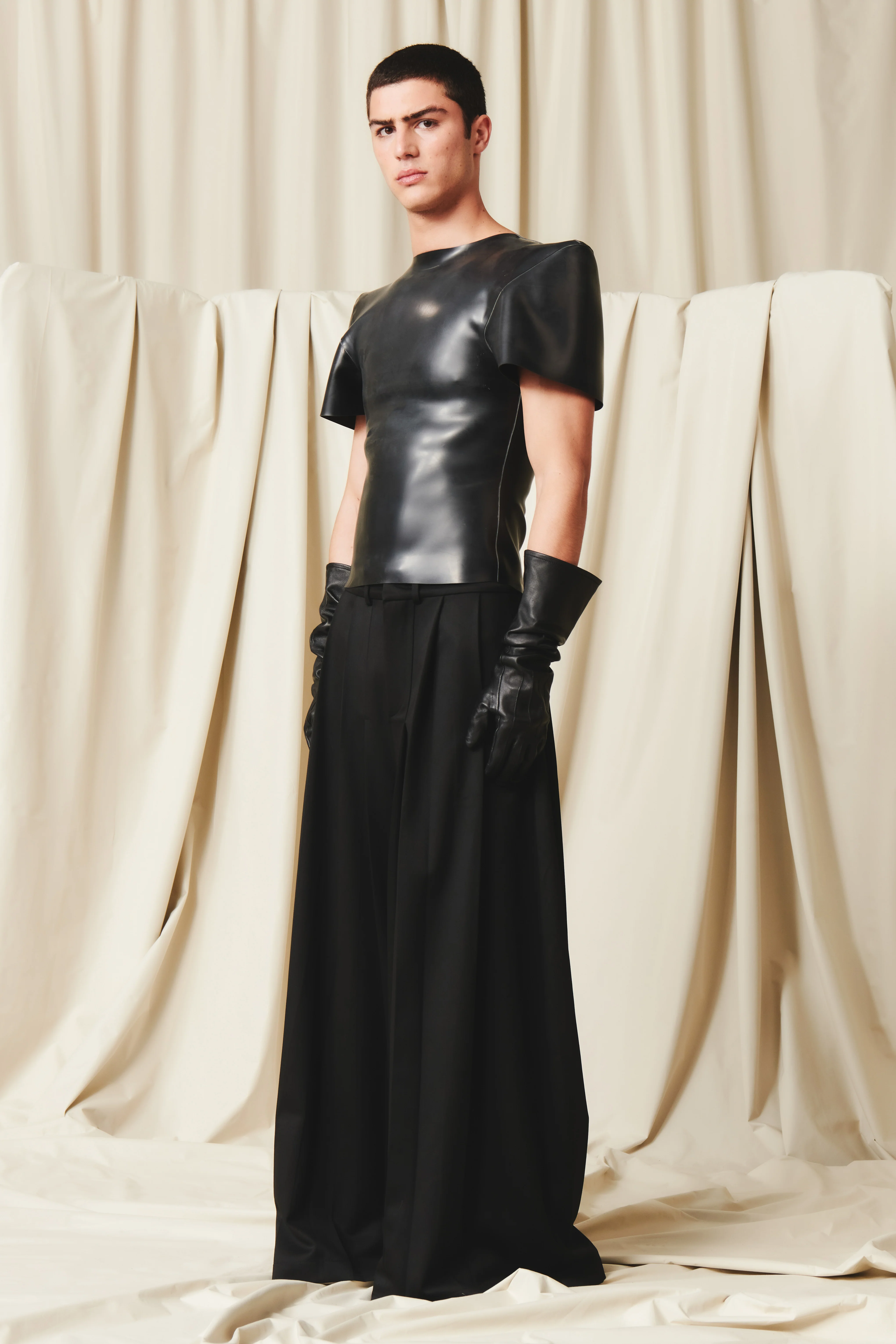 Louis Latex Tee Black - Image 3