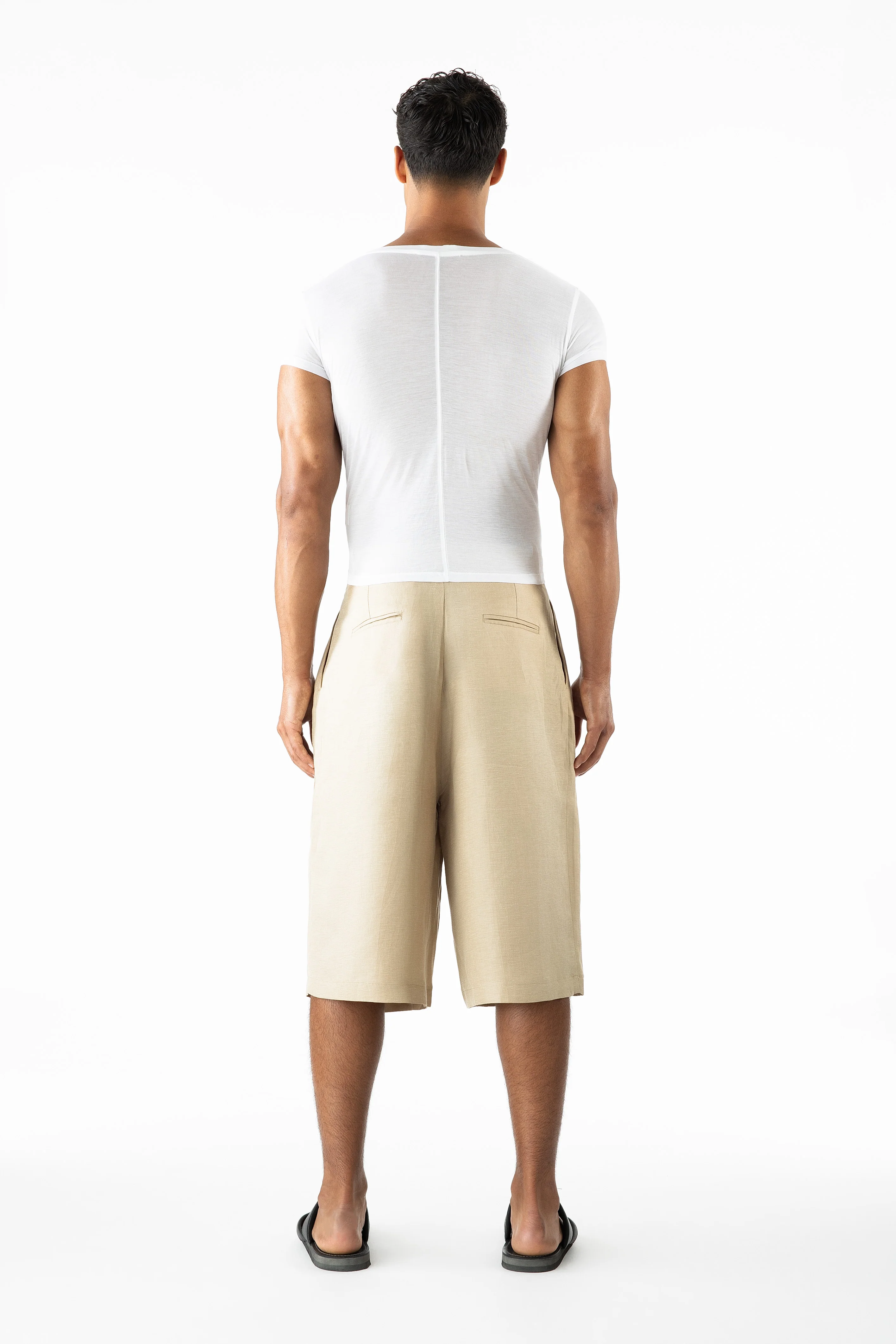 Omario Tee White - Image 4