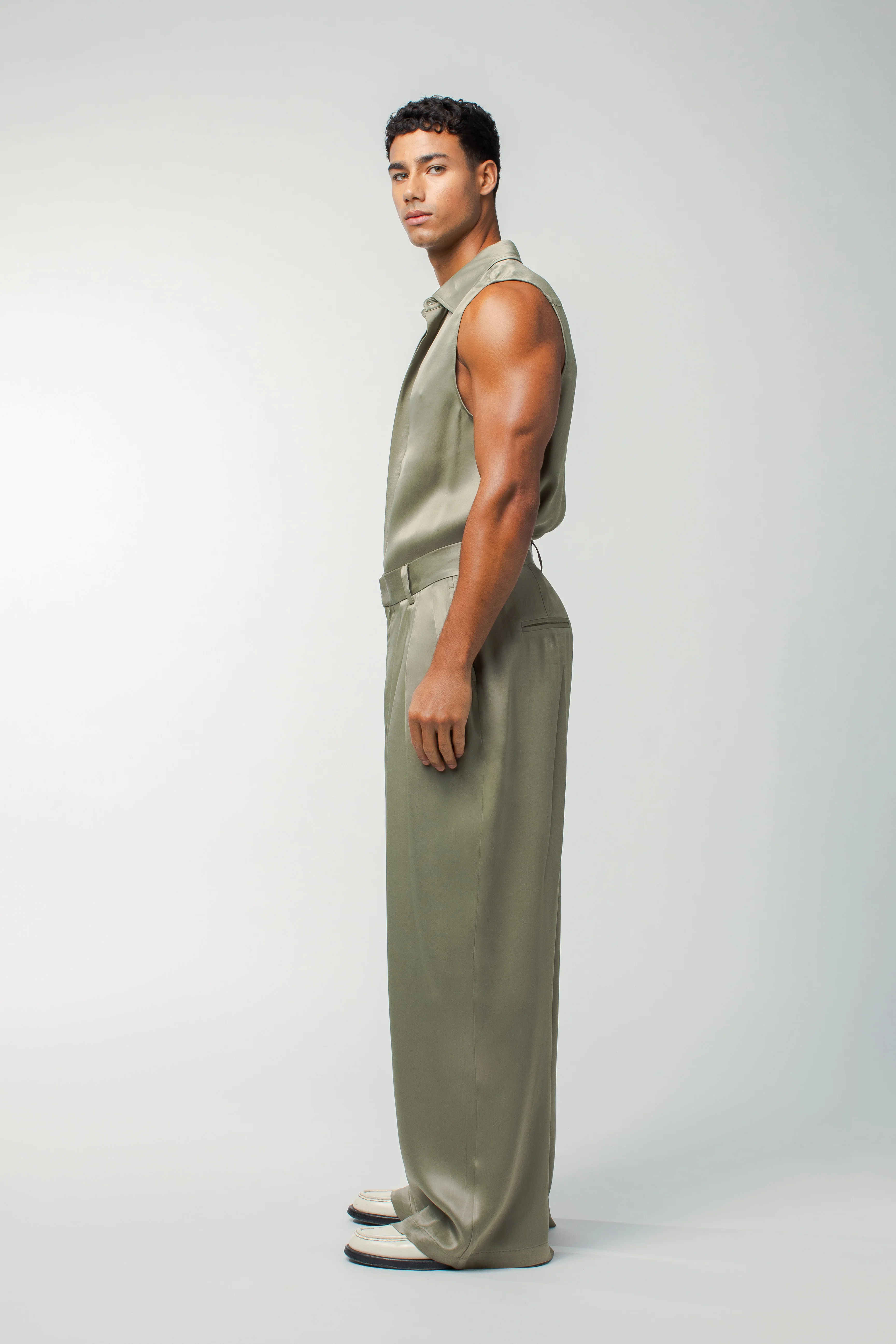 Porter Sleeveless Shirt Khaki - Image 4
